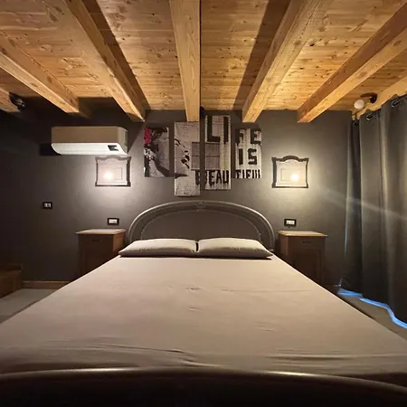 게스트하우스 Riverside Jean 3*