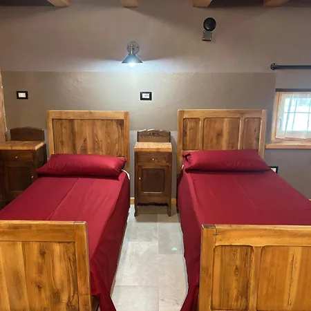 Riverside Jean 게스트하우스 3*